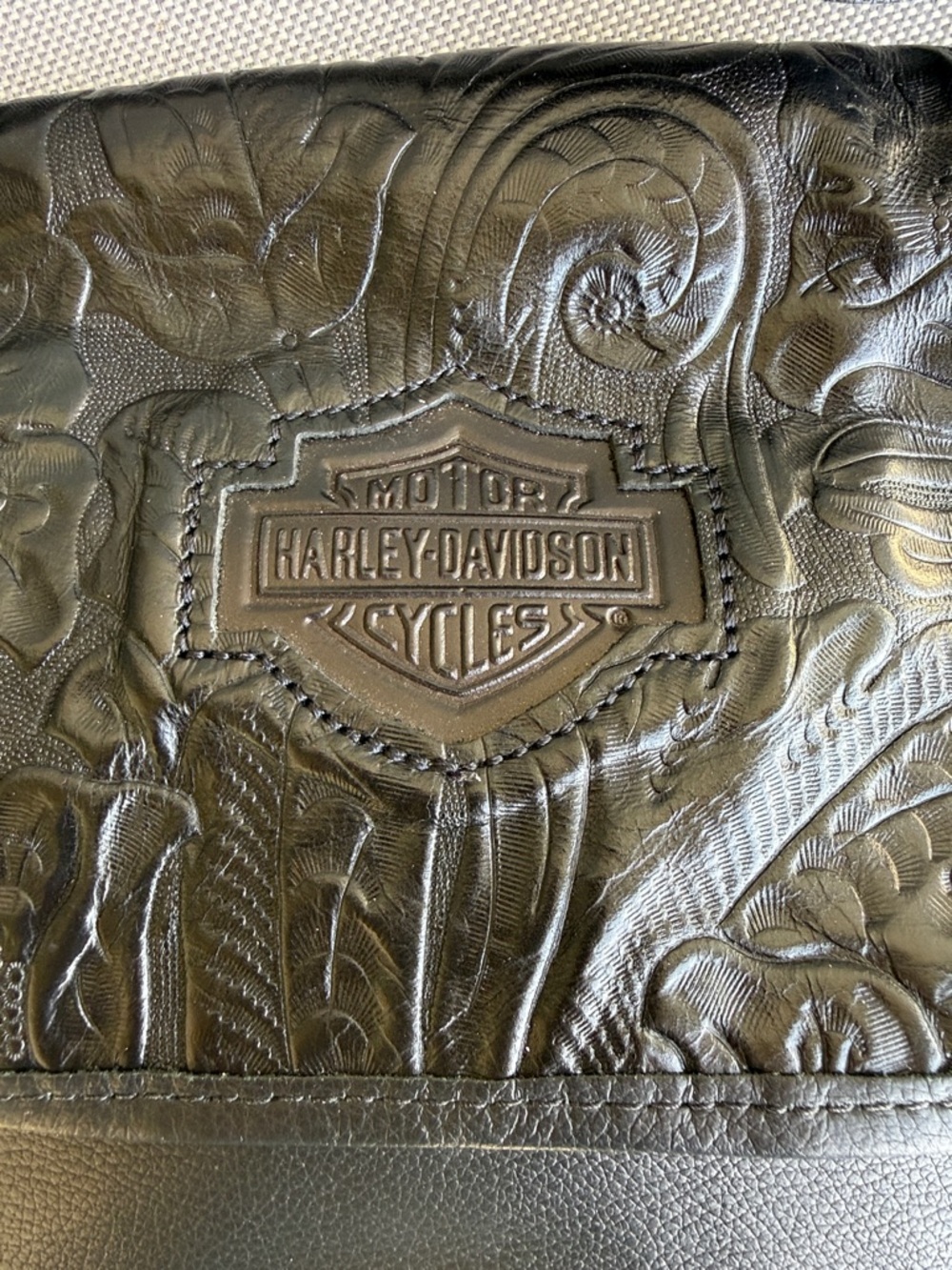 Harley-Davidson Black Embossed Floral Leather Crossbody - Picture 2 of 10